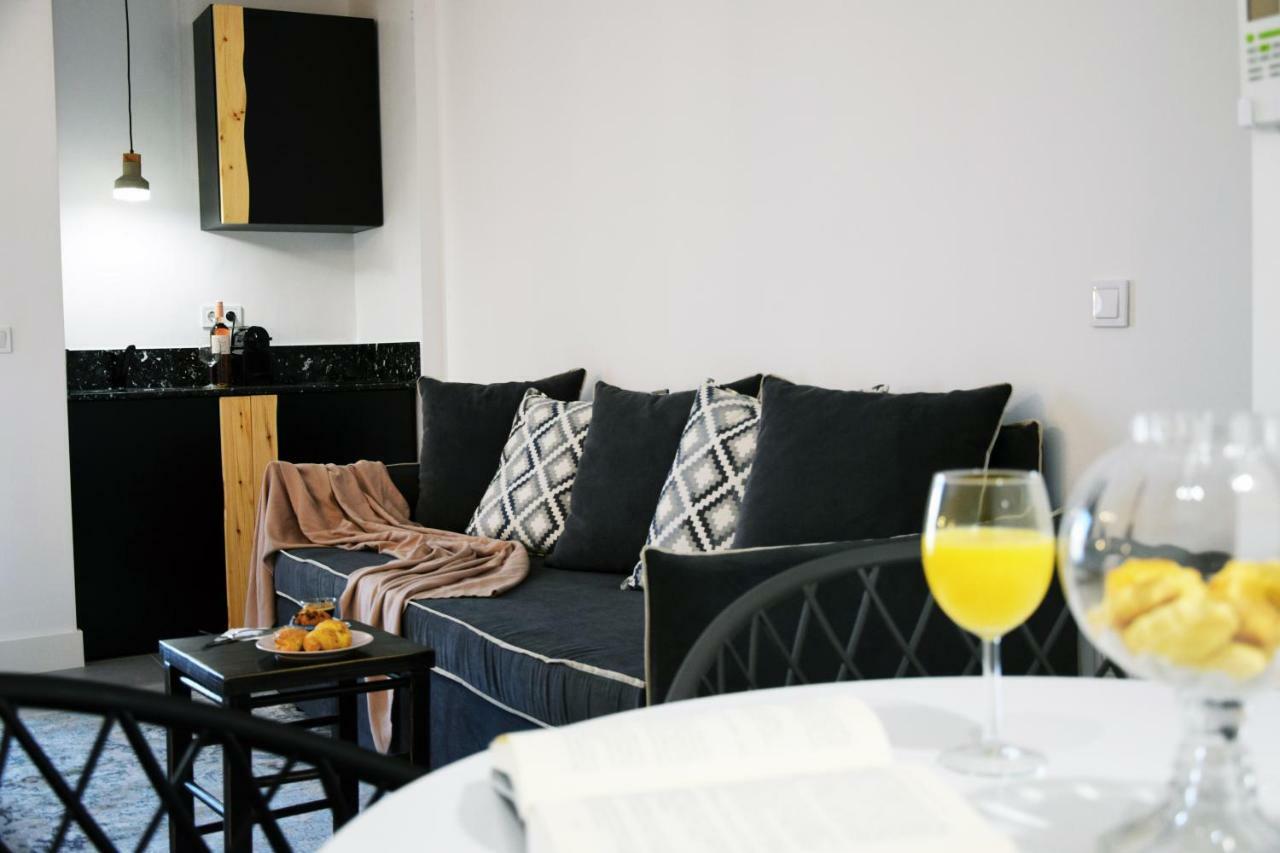 Grey Studios By Skg Apartments Salonicco Esterno foto